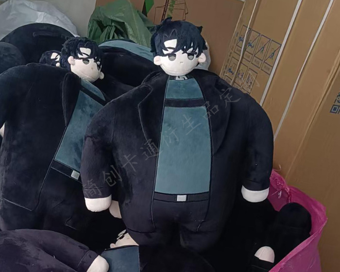 人形公仔 人形公仔